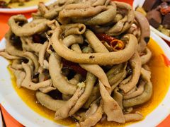 -梁老三麻辣鸡头总店