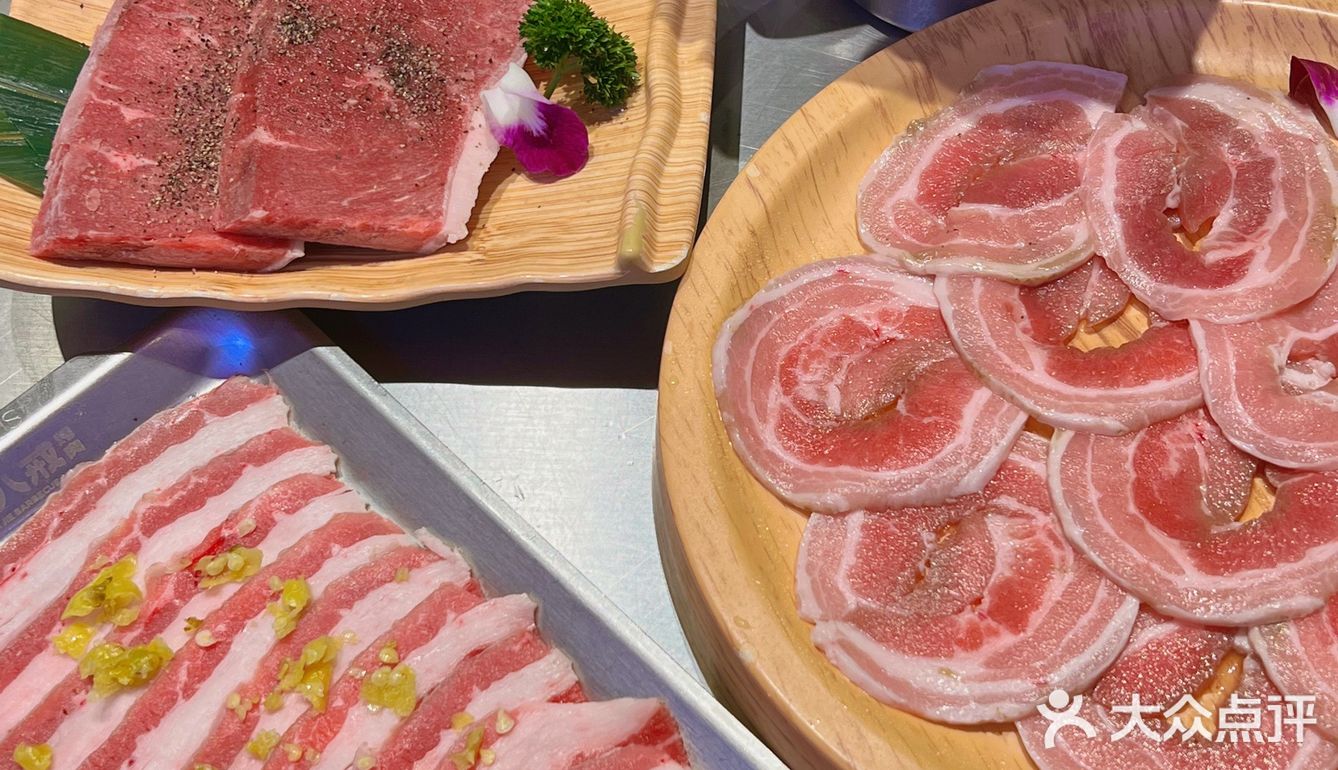 这家平价又好吃的烤肉店爱住了[礼花]