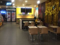 大堂-麦当劳(松江店)