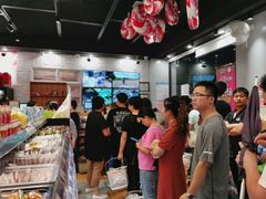 -老婆大人量贩零食连锁象山石浦南屏路店