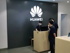 -华为授权体验店(万航渡路)