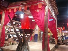 大堂-老滇山寨•云南特色菜•地方菜•民族风情歌舞表演(金碧店)