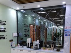 -茂菊口腔连锁(浦东南路店)