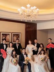 点击看大图 -挪娅婚纱摄影皇家会所