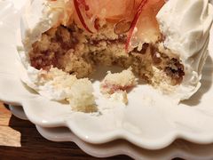 -VERIE BAKEHOUSE
