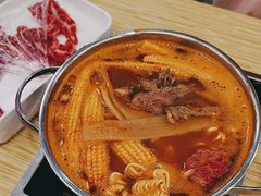 -杨老板·海鲜集市火锅·鲜切牛肉(中防万宝店)