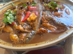 -鸿亨泰杂鱼馆(港馨家园店)