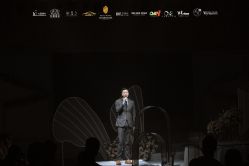 点击看大图 -浙江1+1主持人工作室
