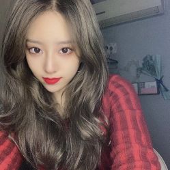 -BULB STUDIO 巴柏明星发型工作室