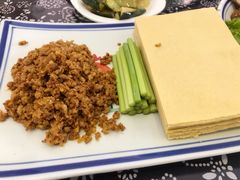 -八两八金·莱芜特色炒鸡(市南漳浦路店)