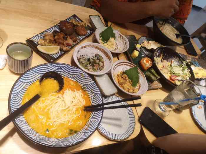 和来日式料理(廊坊万达店)-"和来日式料理位于万达广场三层,整体装修