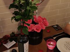 -Mark&Mars Restaurant