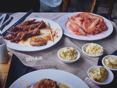 -东方红海鲜百汇(国际大厦店)