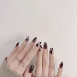 -悦指间美甲美睫