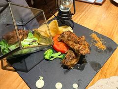 -秘密旅行Bonjour(黑金冠 江南西店)