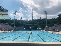 -越秀山游泳场