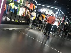 -李宁(苏州中心店)