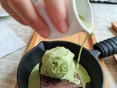 -必胜客(证大大拇指店)