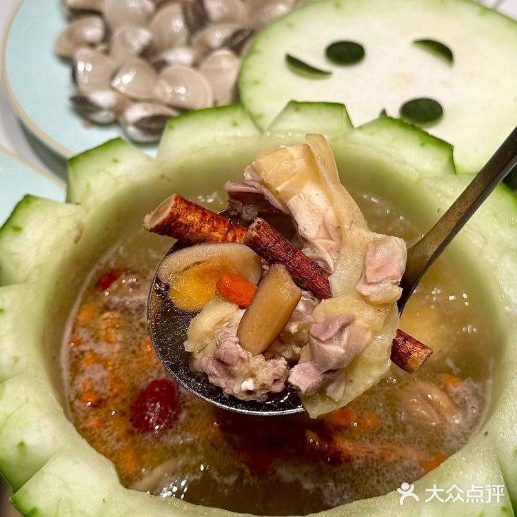 会反复跑去广州吃的鲜甜冬瓜盅！！🥒