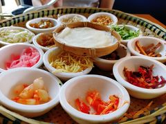 -包整·丝娃娃(一览甲秀楼风景店)