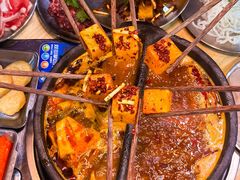 -钱摊摊安顺夺夺粉火锅(宏大广场店)