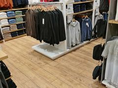 -优衣库(东莞汇一城店)