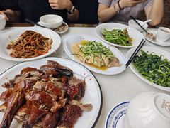 招牌烧鹅-禄源公·老莞诚饭店