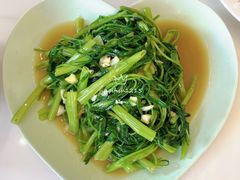 蒜炒空心菜-覃记海鲜美食餐厅