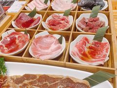 -青瓦炭韩潮烤肉(花园道店)