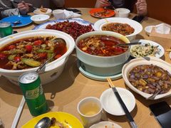 -渝信川菜 · 川味家常菜(财富购物中心店)