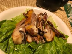 馕坑果木烤羊排-巴扎美食·新疆菜·西域歌舞表演餐厅(新疆大厦店)