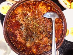 臭豆腐水煮肉片-泓0871臻选云南菜·味庄