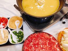 -鲜入围煮花胶鸡海鲜火锅