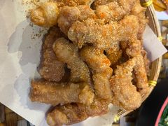 -爆炸头阿姨小四川正宗川味小吃(无任何分店)