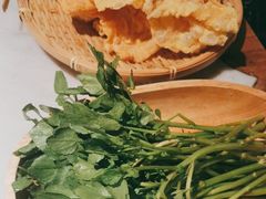 -尚尚仙·酸汤猪手·猪肚鸡火锅(华联万柳购物中心店)