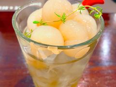 -Chom Cafe and Restaurant