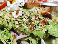 照烧鸡肉配牛油果拉法沙拉-HELLO 27 意面·沙拉·帕尼尼