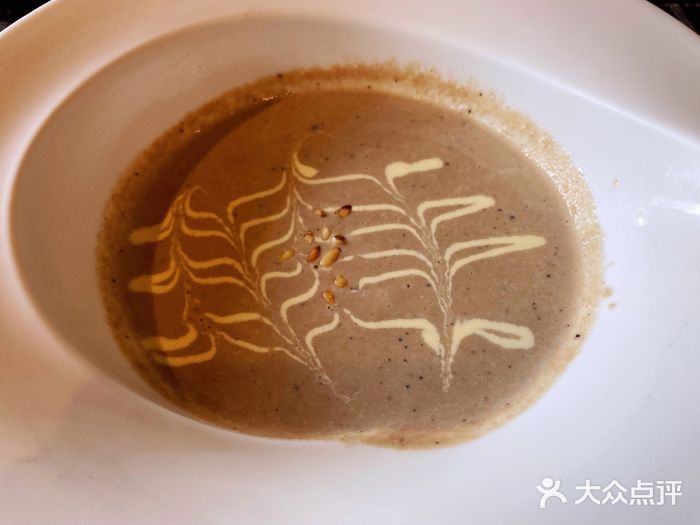名将法式铁板烧(云峰别墅店)蘑菇汤图片