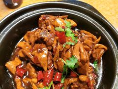 啫啫肥肠鸡-小郭私房菜·海肠捞饭店(学士街店)