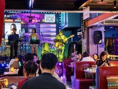 -Famous肥猫墨西哥音乐餐吧(五棵松华熙LIVE店)