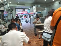 大堂-汪胖子襄阳牛肉面(华丰路店)