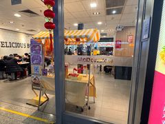 -麦当劳(上海虹桥站30B检票口楼上)