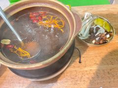 -菌小白火锅(时尚天河店)