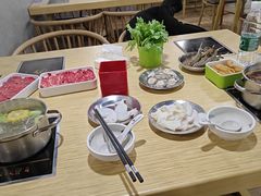 -杨老板·海鲜集市火锅·鲜切牛肉(中防万宝店)