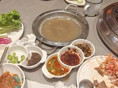 -黑金·寻焰自助百汇·烤肉·火锅(中街店)