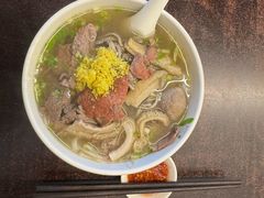 -潮镇老尾牛杂(环城西路店)