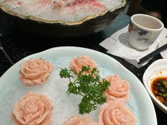 -得意咚瓜·顺德鱼生·冬瓜火锅(深圳首店)