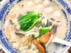 极品鱼头皇-山外山菜馆(玉泉路店)