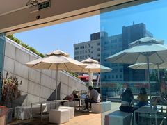 -UNI UNI(环亚凯瑟琳店)