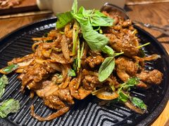 罗勒叶抄手切羊肉-小大董·烤鸭(王府井apm店)